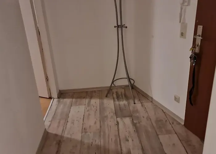 App # 2 Zkdb Auf 68qm # Etage 4 Im Hochhaus Mit Aufzug # Ideal Fuer Dates & Monteure & Abenteurer Mönchengladbach