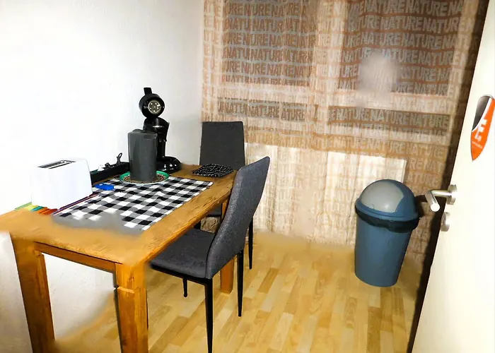 Appartement App # 2 Zkdb Auf 68qm # Etage 4 Im Hochhaus Mit Aufzug # Ideal Fuer Dates & Monteure & Abenteurer *